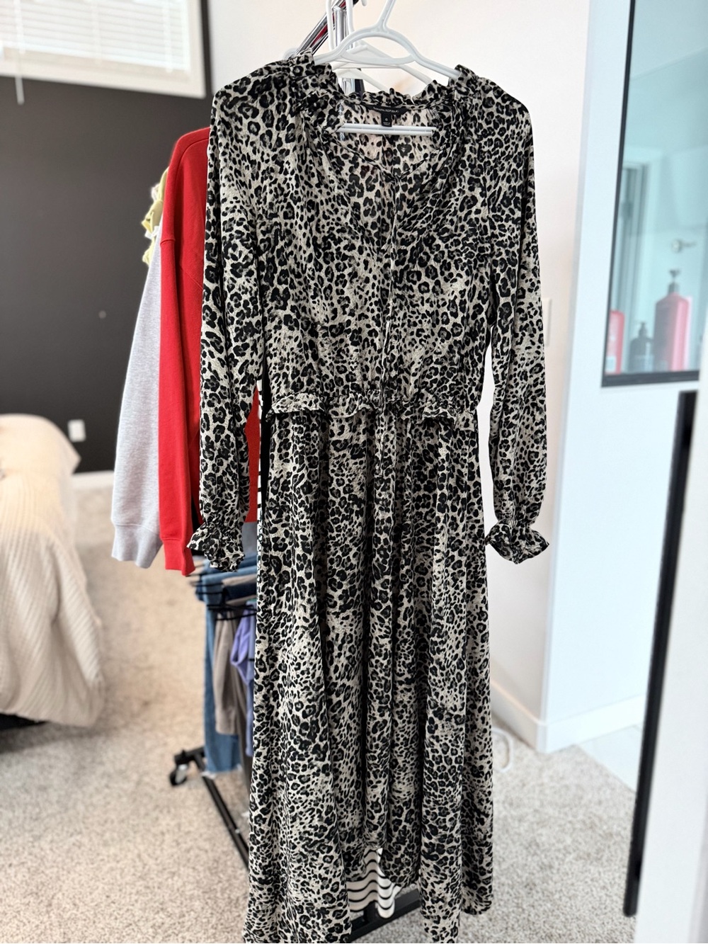 Banana Republic | Leopard Print Midi to Maxi Dress | 6 - Picture 1 of 6